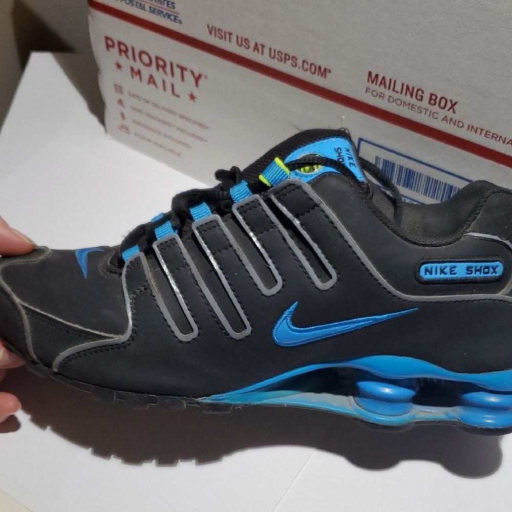 Nike Black and Blue Athletic Shoes with Shox Cushioning